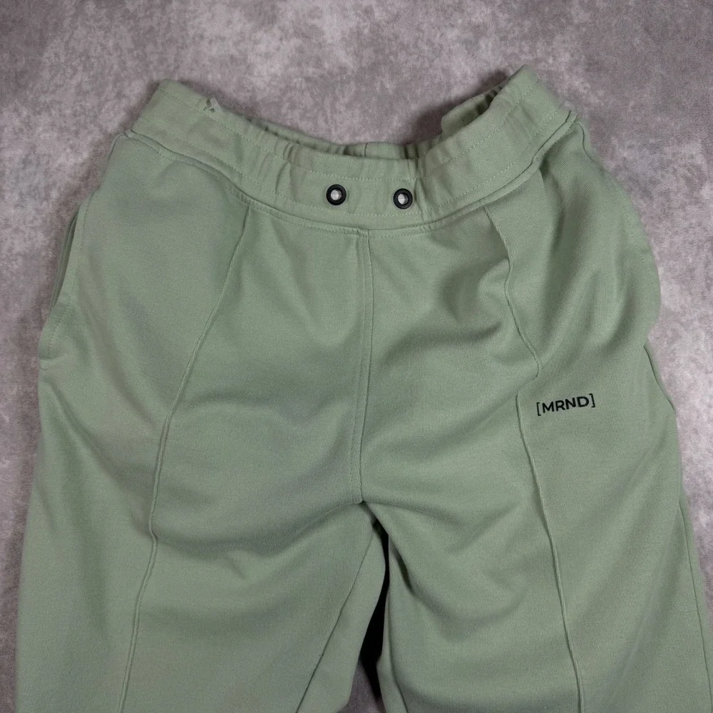 MRND Merinid Boys Youth XL Sage Green Pintuck Joggers Sweatpants Streetwear